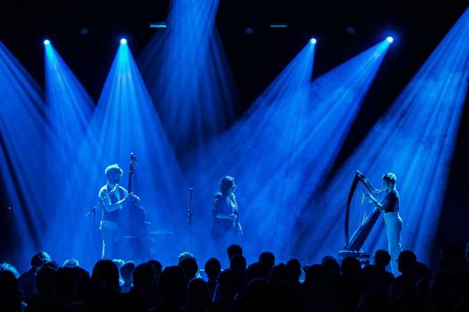  Arooj Aftab at TivoliVredenburg by Ben Houdijk